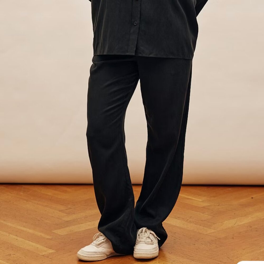 Djerf Avenue On The Go Pants Ash Black